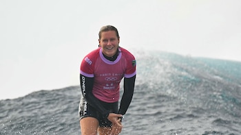 For South African surfer Sarah Baum to give herself "permissions" and getting out of the routine is important to maintain motivation (AFP)