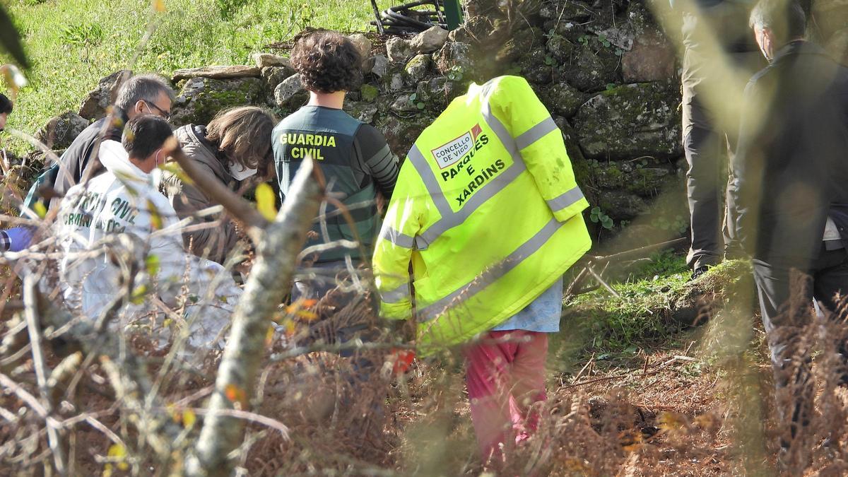 El registro en el que la acusada —bajo el chubasquero amarillo— confesó los hechos.