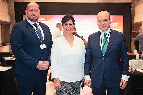 David García Gomis, María José Verdú, Vox deputy and president of the Health Commission of the Balearic Parliament; and Santiago Morón.