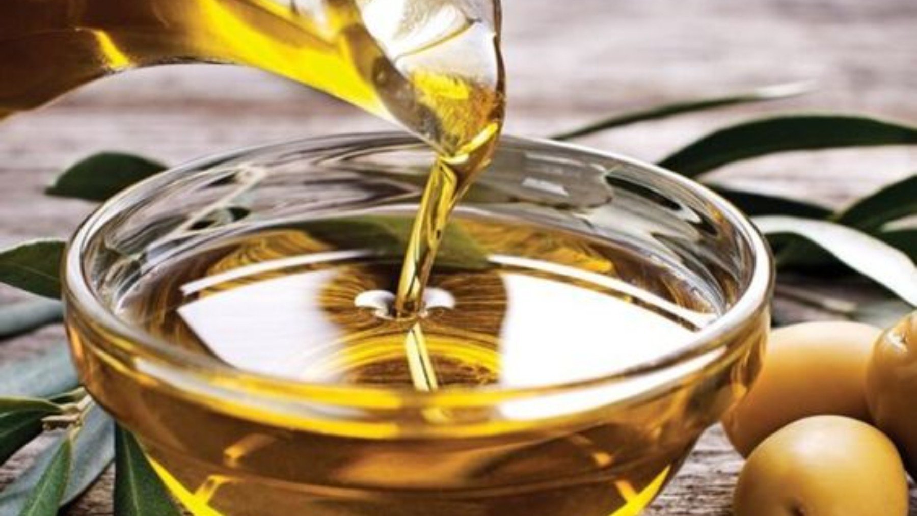 Home remedies with olive oil according to pharmacist Mónica Nieto