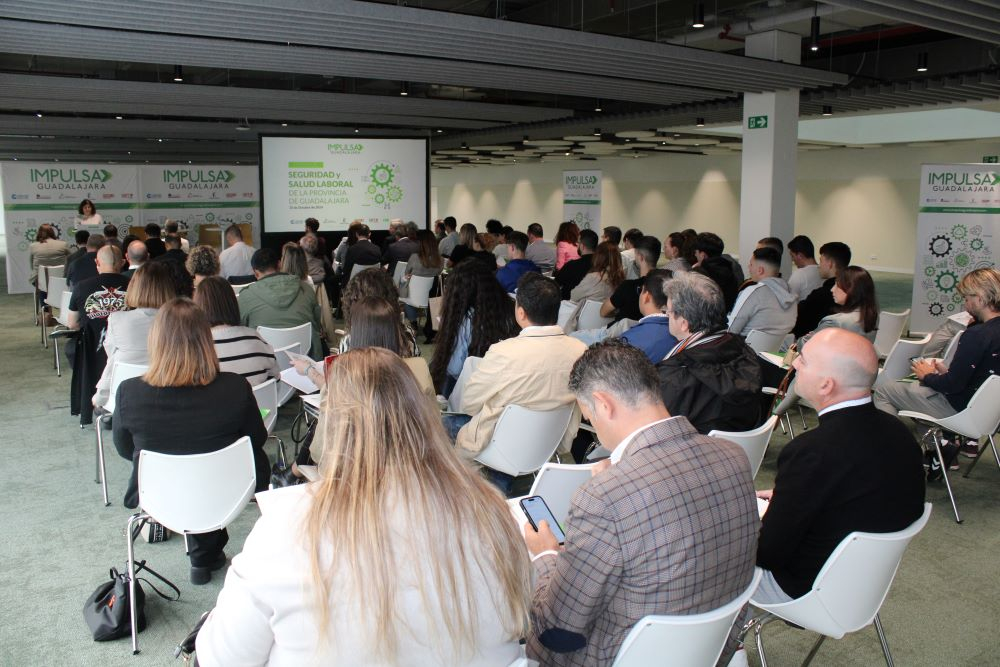 More than a hundred people participate in the I Occupational Health and Safety Forum of the province of Guadalajara