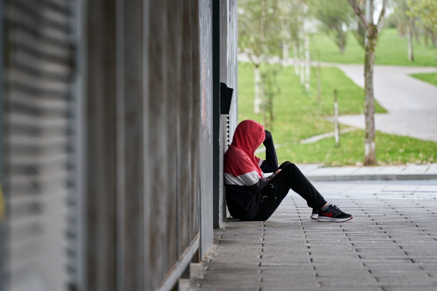 A young man in the capital of Alava