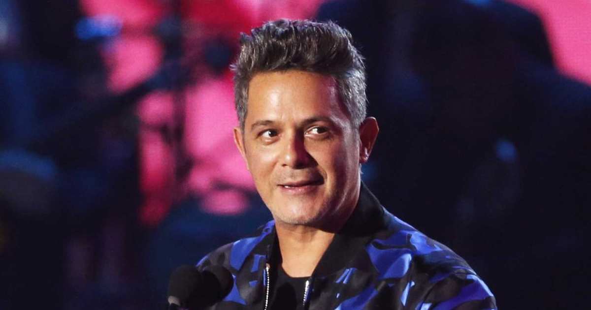 The presenter Antonio Santana reveals his true relationship with Alejandro Sanz’s new girlfriend, Candela Márquez