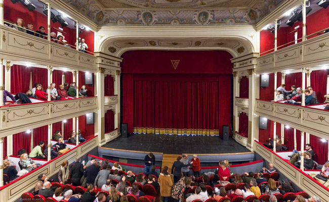 Theater improves the mental health of people with neurodegenerative diseases | Zamora’s Day